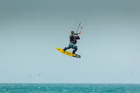 风筝冲浪 1–4 阶